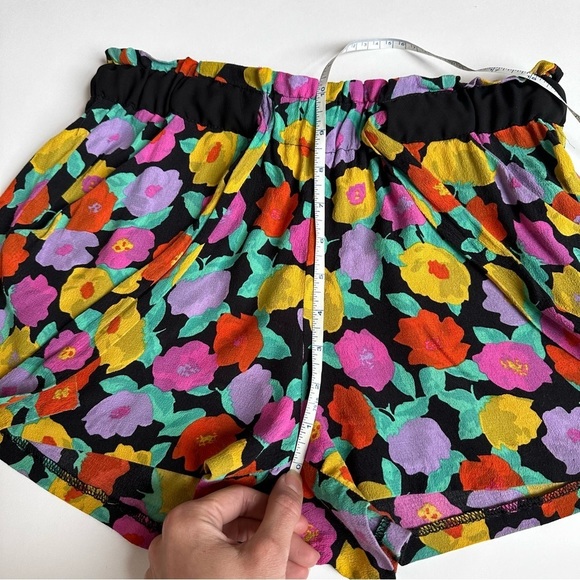 [SOLD] ZARA Tie Waist Orange Floral Printed Mini Shorts size XS - Picture 13 of 13